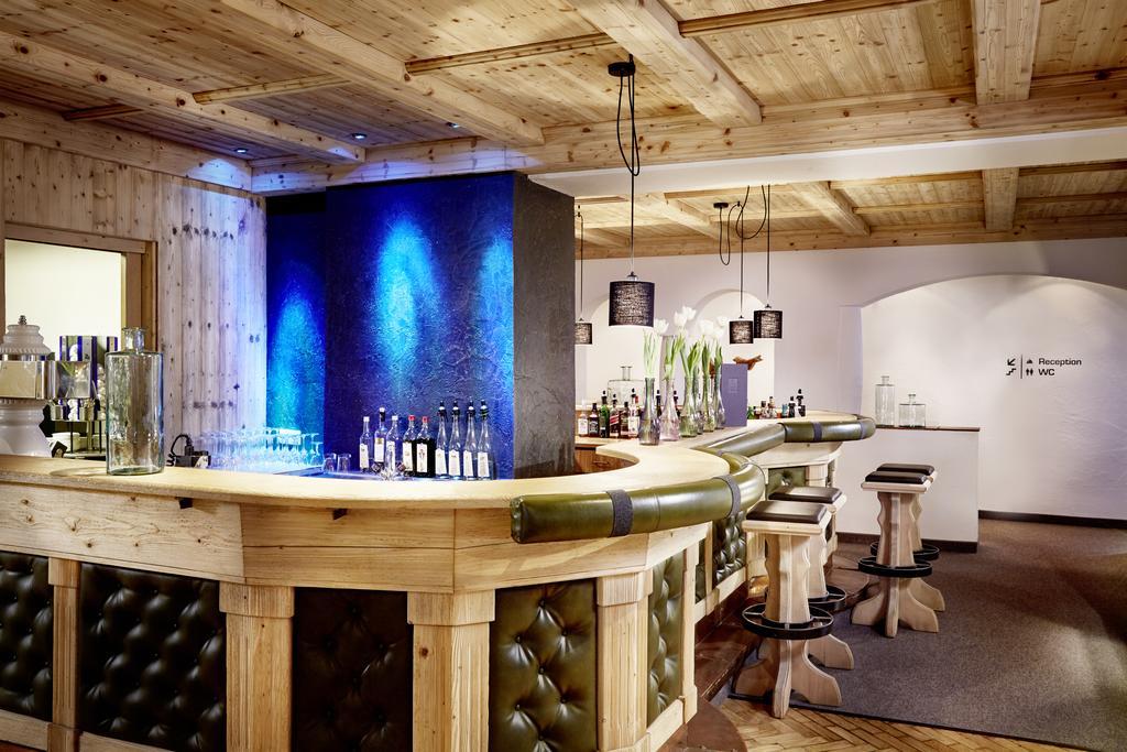 Der Gruene Baum Mountain Boutique Hotel 埃尔瓦尔德 外观 照片
