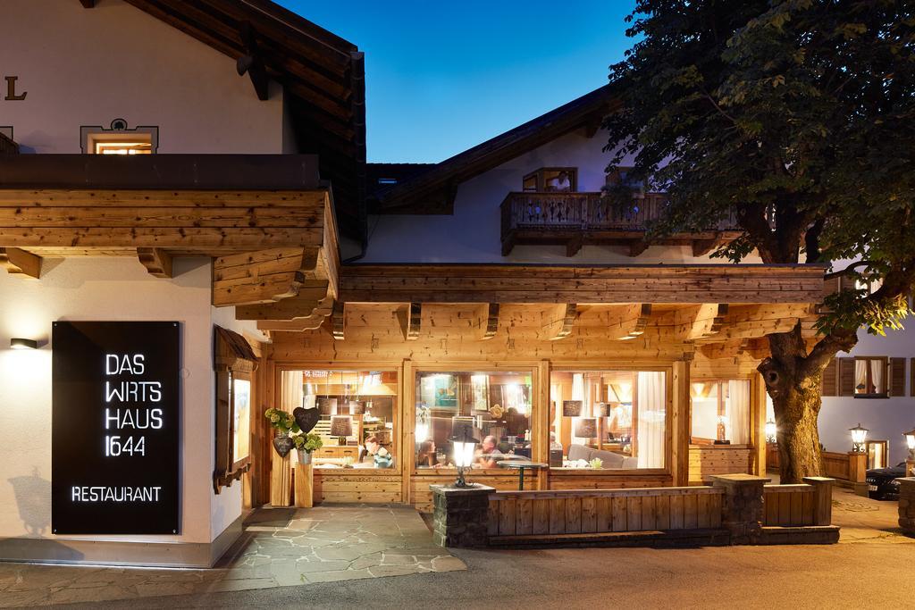 Der Gruene Baum Mountain Boutique Hotel 埃尔瓦尔德 外观 照片