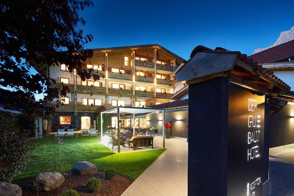 Der Gruene Baum Mountain Boutique Hotel 埃尔瓦尔德 外观 照片