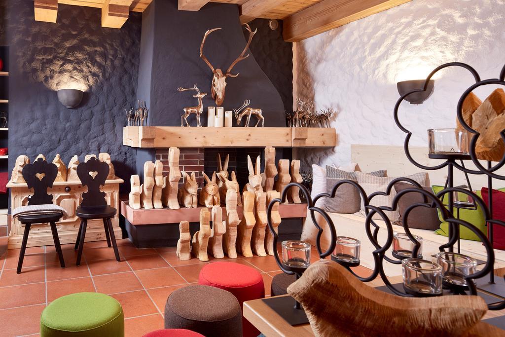 Der Gruene Baum Mountain Boutique Hotel 埃尔瓦尔德 外观 照片