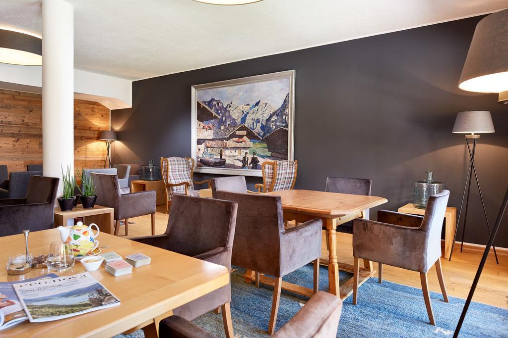 Der Gruene Baum Mountain Boutique Hotel 埃尔瓦尔德 外观 照片